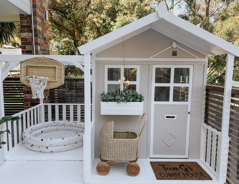dress-ups for your cubby house
