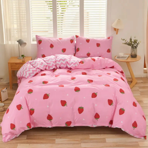 Dreamfields - Strawberry Dream Quilt Cover Set - (3pcs, Super King Size)