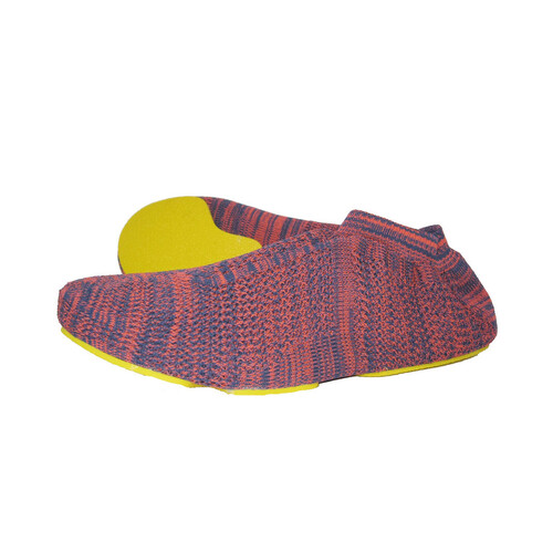 Minimal training shoes.
