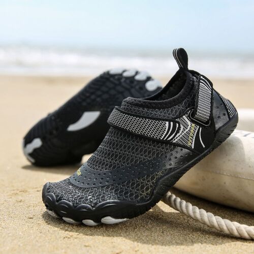 Kids Water Shoes Barefoot Quick Dry Aqua Sports Shoes Boys Girls - Black Size Bigkid US2=EU32